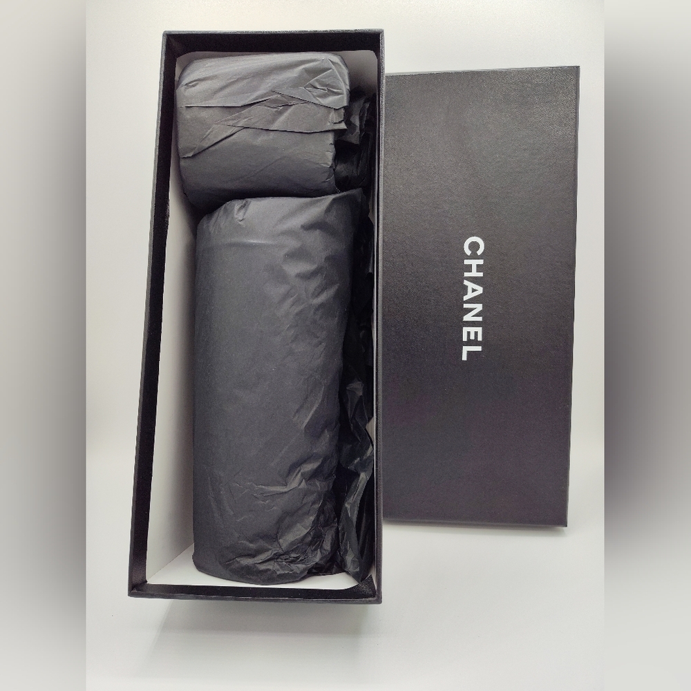 CHANEL GWP Black Gold Travel Mug  Quilted Vegan Leather Holder NIB Gift Set - Picture 5 of 5